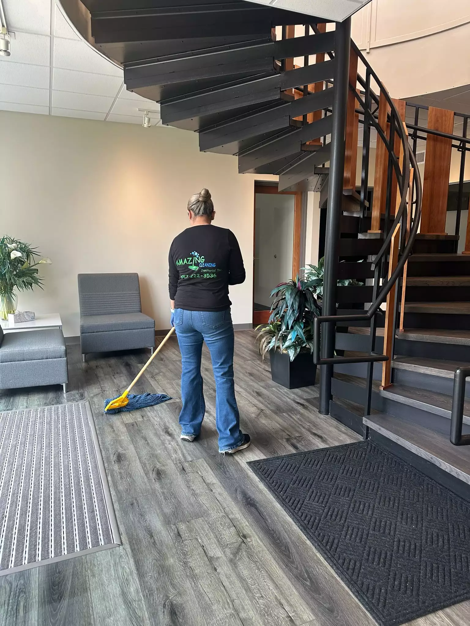 Professional mopping and floor care specialist